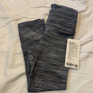 Lululemon ALIGN HR CROP CROSS WAIST